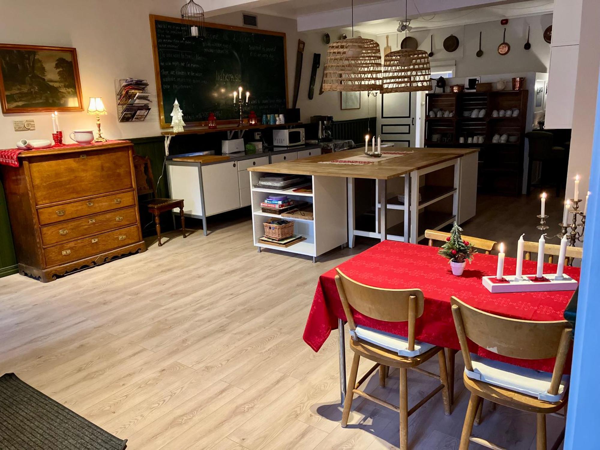 Lidhem Herrgard. Bed & Breakfast Och Mindre Laegenheter Виммербю Экстерьер фото